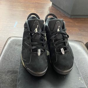 Air Jordan retro 6 (chromes) size 10.5